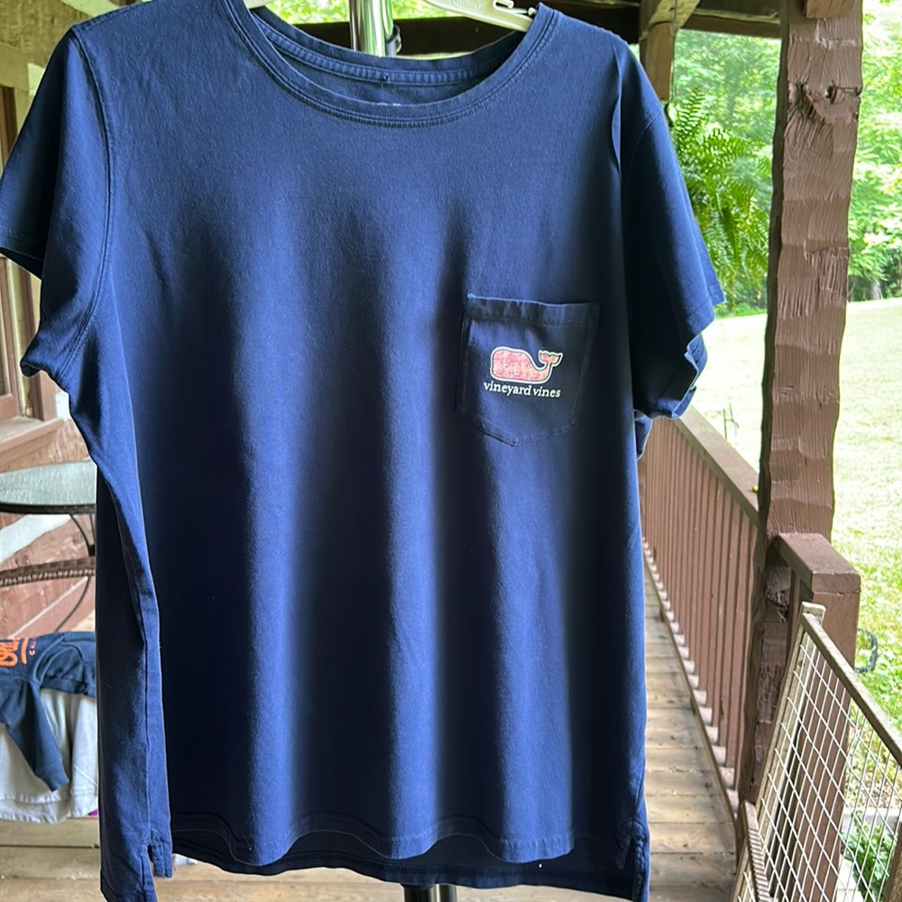 Vineyard vines tshirt